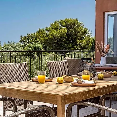Casa De Sun With Seaview Pool Hotel